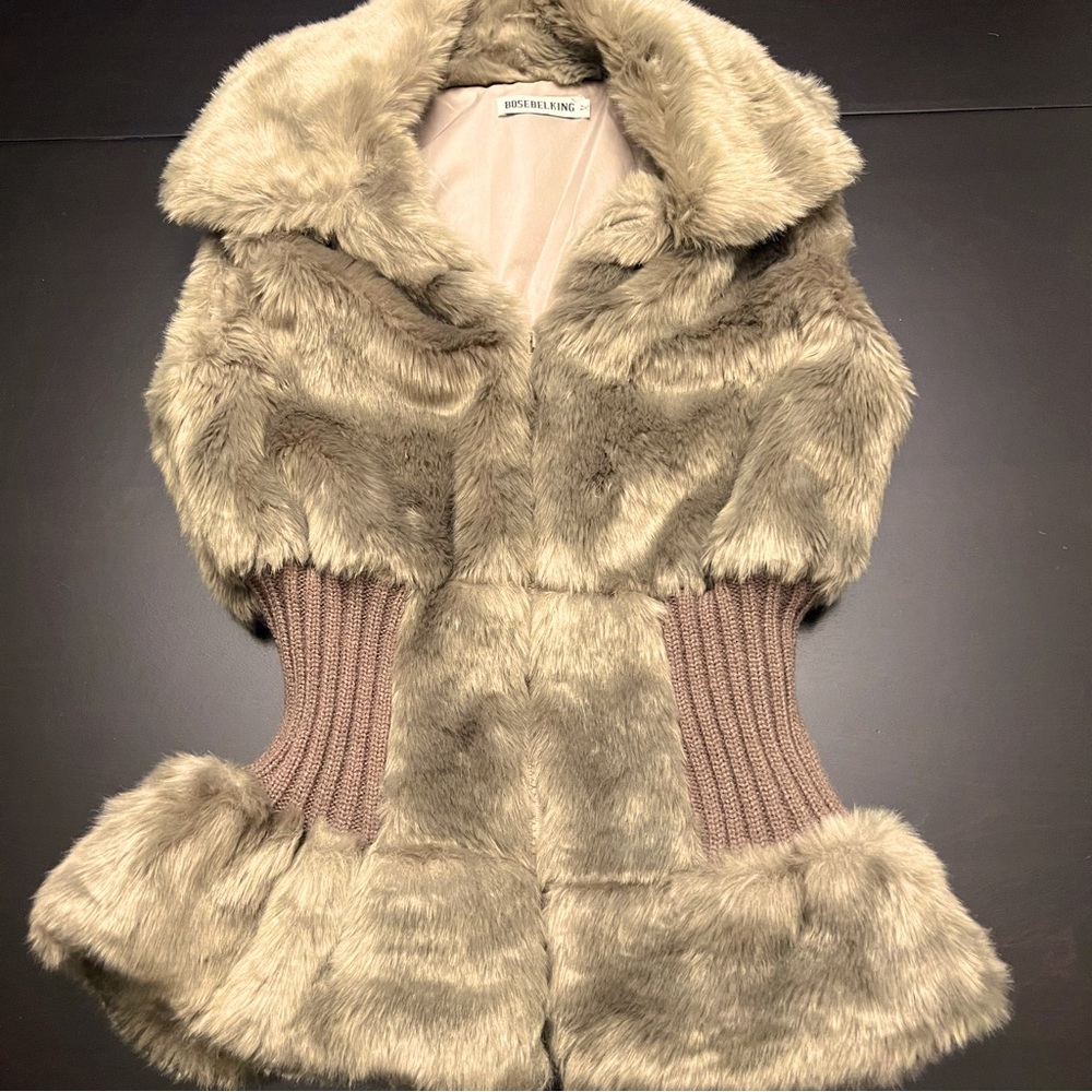 Gorgeous faux fur vest